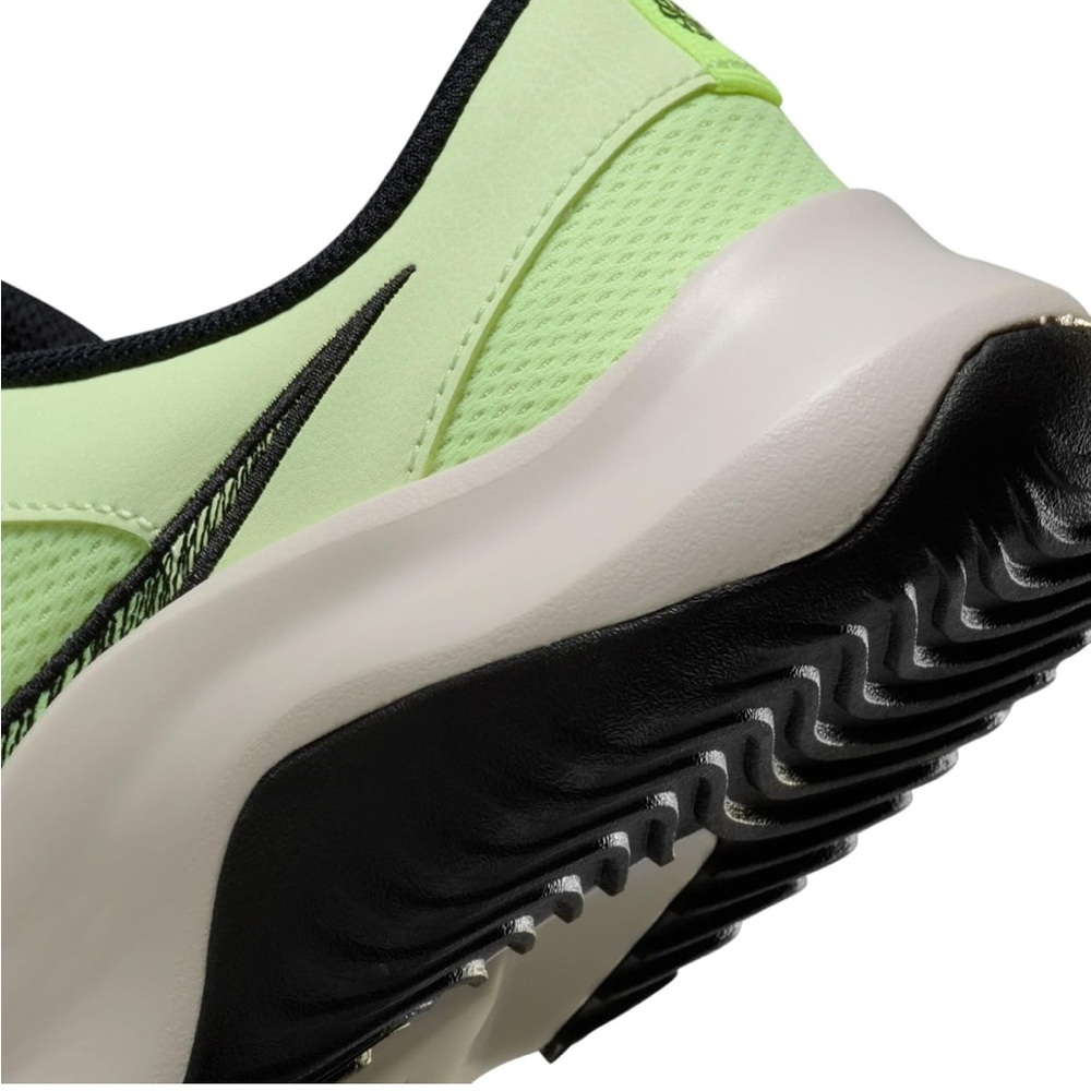 Men's Nike Legend Essential 3 NN Sneakers - Picture 7 of 15